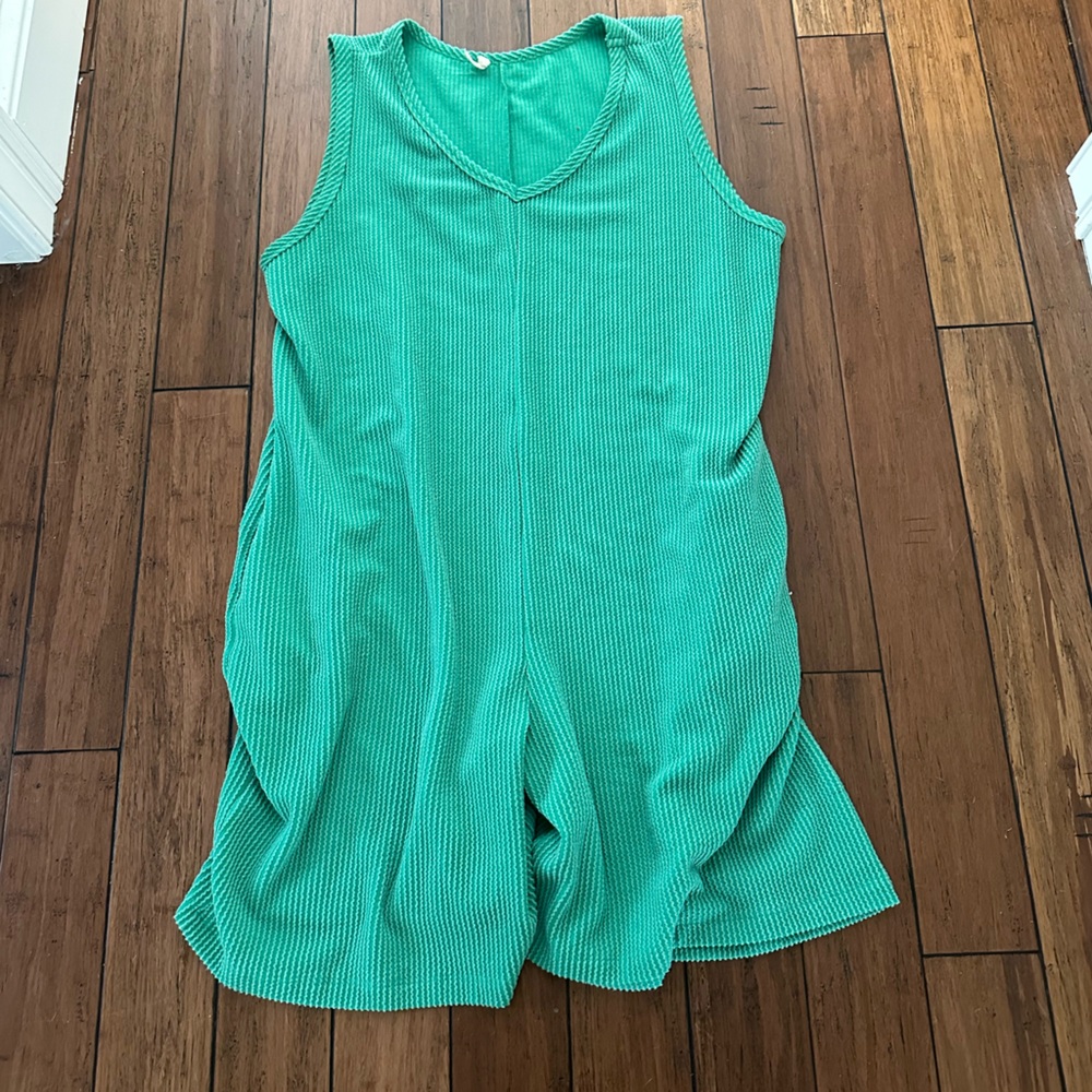 Women's Sleeveless V-Neck Ribbed Jumpsuit - Green